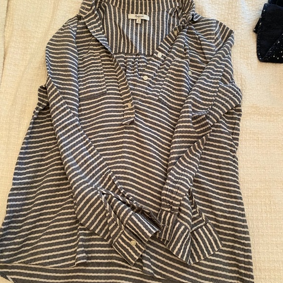 4 for 1! Madewell S/XS button downs and tunics - Picture 3 of 7
